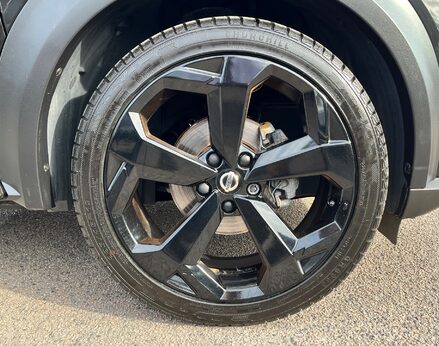 Nissan Juke DIG-T TEKNA DCT 16