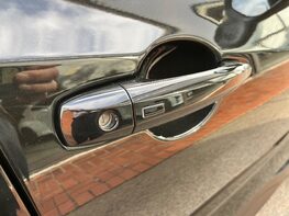 Nissan Juke DIG-T TEKNA DCT 81