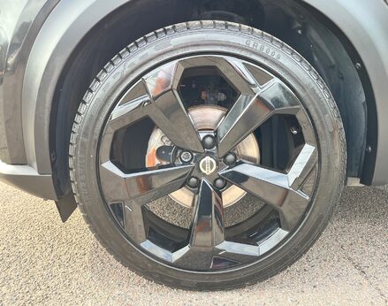 Nissan Juke DIG-T TEKNA DCT 13