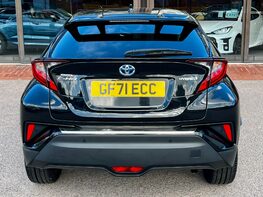 Toyota C-HR DESIGN 6