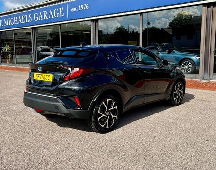 Toyota C-HR DESIGN 8