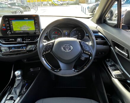 Toyota C-HR DESIGN 19