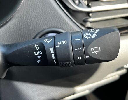 Toyota C-HR DESIGN 66