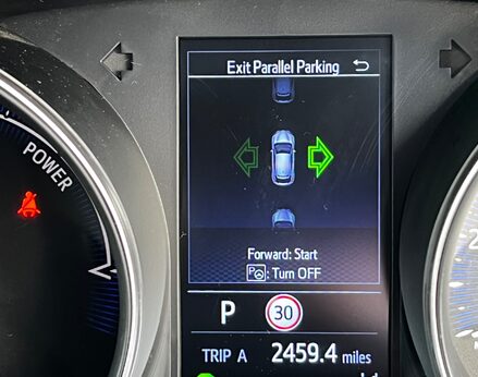 Toyota C-HR DESIGN 38