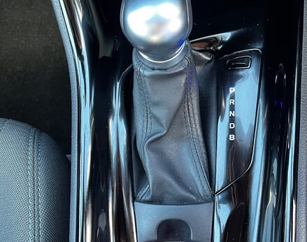 Toyota C-HR DESIGN 59