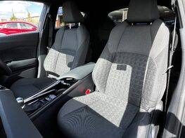 Toyota C-HR DESIGN 73