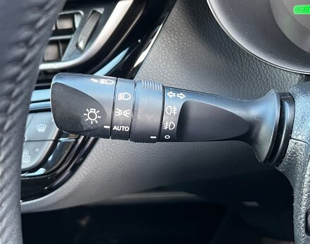 Toyota C-HR DESIGN 65