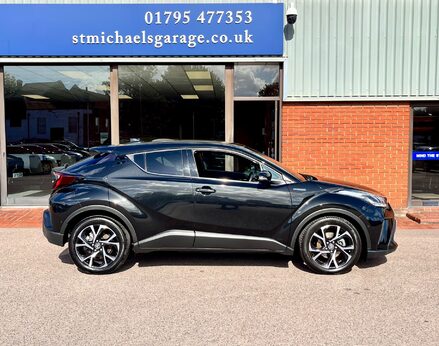 Toyota C-HR DESIGN 10