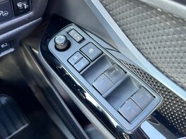 Toyota C-HR DESIGN 71