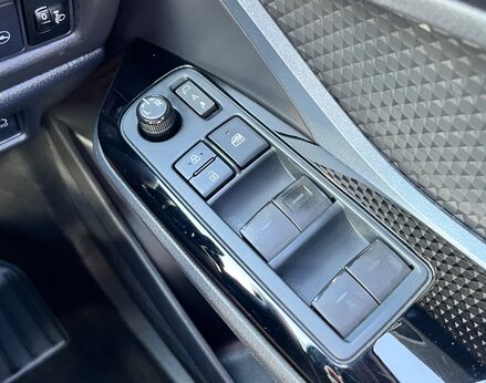 Toyota C-HR DESIGN 71