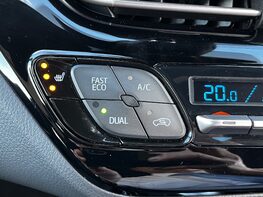 Toyota C-HR DESIGN 56