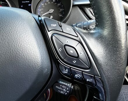 Toyota C-HR DESIGN 64