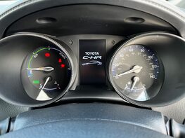 Toyota C-HR DESIGN 21