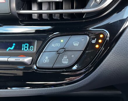 Toyota C-HR DESIGN 57