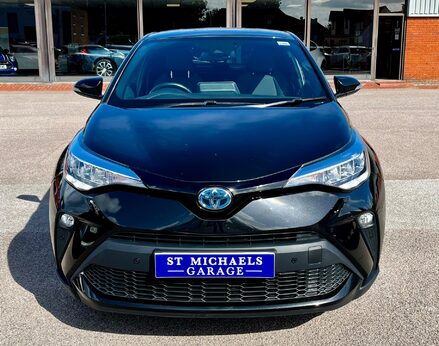 Toyota C-HR DESIGN 5