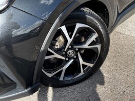 Toyota C-HR DESIGN 3