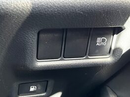 Toyota C-HR DESIGN 69