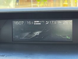 Subaru XV I SE PREMIUM 27