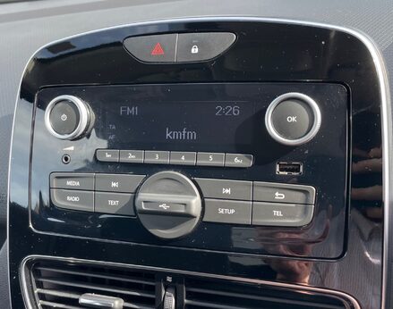 Renault Clio PLAY 23