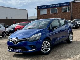 Renault Clio PLAY 1