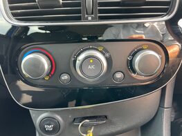 Renault Clio PLAY 31