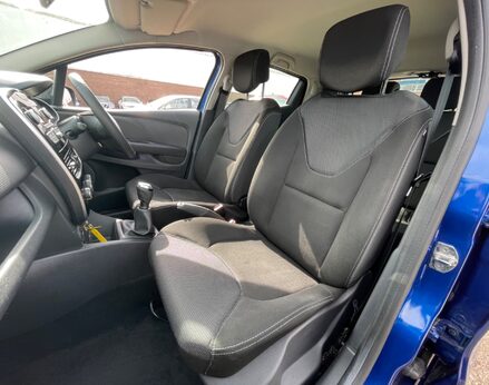 Renault Clio PLAY 45