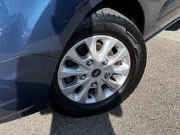 Ford Tourneo Custom 320 ZETEC ECOBLUE 3