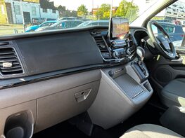 Ford Tourneo Custom 320 ZETEC ECOBLUE 21