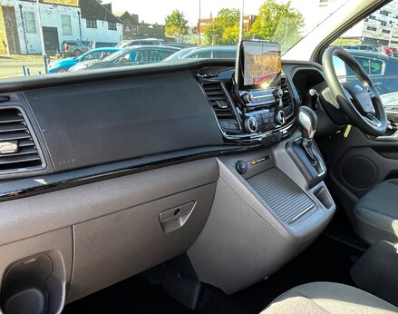 Ford Tourneo Custom 320 ZETEC ECOBLUE 21