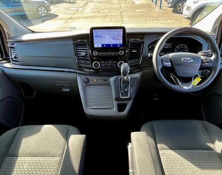 Ford Tourneo Custom 320 ZETEC ECOBLUE 2