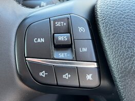 Ford Tourneo Custom 320 ZETEC ECOBLUE 51