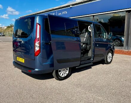 Ford Tourneo Custom 320 ZETEC ECOBLUE 9