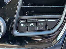 Ford Tourneo Custom 320 ZETEC ECOBLUE 46