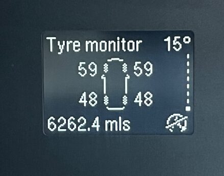 Ford Tourneo Custom 320 ZETEC ECOBLUE 28