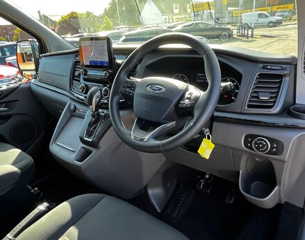 Ford Tourneo Custom 320 ZETEC ECOBLUE 22