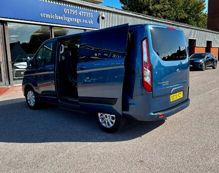Ford Tourneo Custom 320 ZETEC ECOBLUE 10