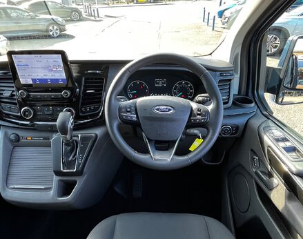 Ford Tourneo Custom 320 ZETEC ECOBLUE 23