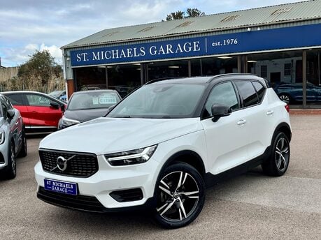 Volvo XC40 T3 R-DESIGN