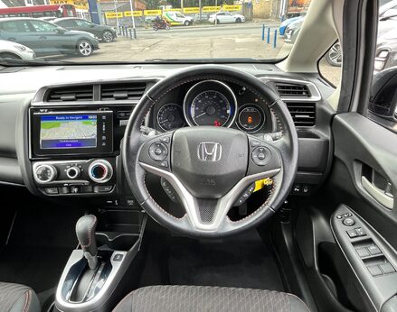 Honda Jazz I-VTEC SPORT NAVI 19
