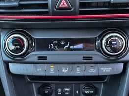 Hyundai KONA PREMIUM GT 54