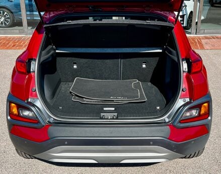 Hyundai KONA PREMIUM GT 77