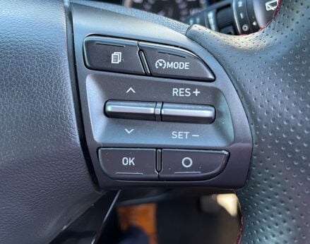 Hyundai KONA PREMIUM GT 65