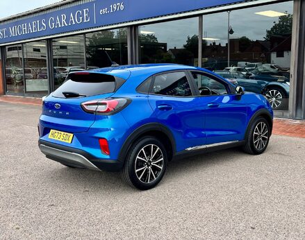 Ford Puma TITANIUM MHEV 8
