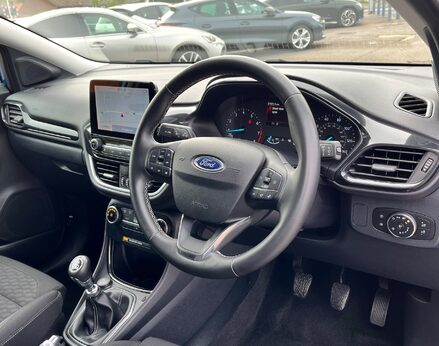 Ford Puma TITANIUM MHEV 18