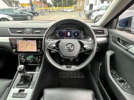 Skoda Superb SE TECHNOLOGY TDI 19