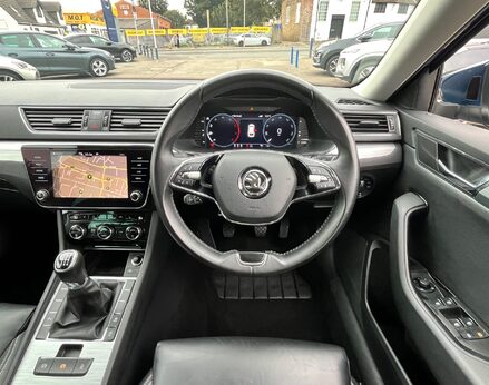 Skoda Superb SE TECHNOLOGY TDI 19