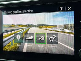 Skoda Superb SE TECHNOLOGY TDI 52