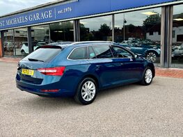 Skoda Superb SE TECHNOLOGY TDI 8