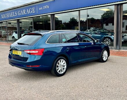 Skoda Superb SE TECHNOLOGY TDI 8