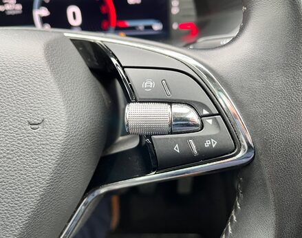 Skoda Superb SE TECHNOLOGY TDI 70